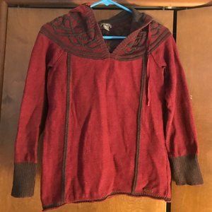 Eddie Bauer Women's Long Sleeve Mt Shasta Cable Hoodie in burgundy